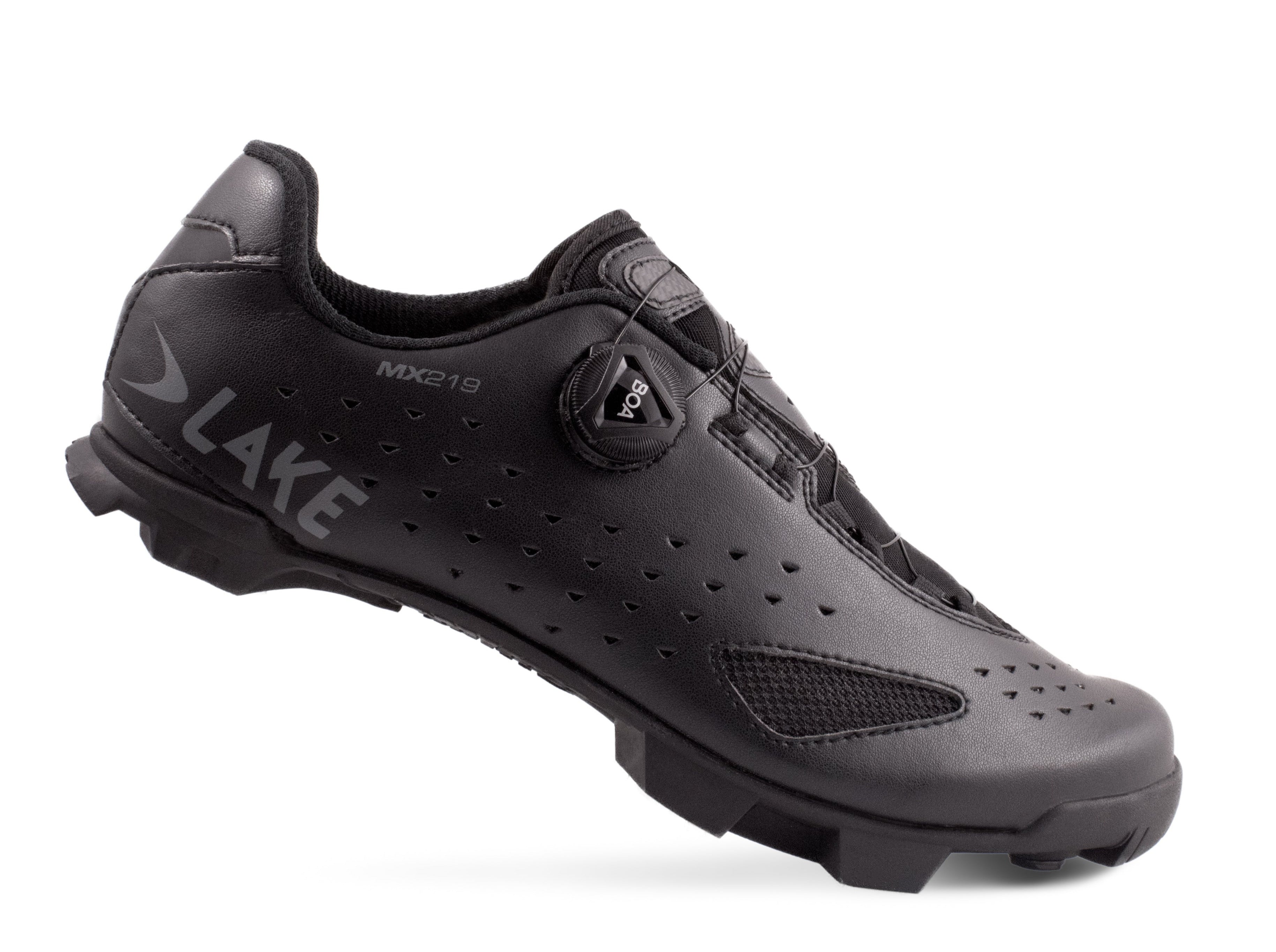 Grey best sale cycling shoes